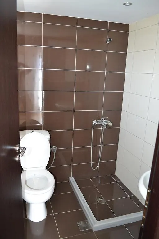 Ksamil Apartments 0*,