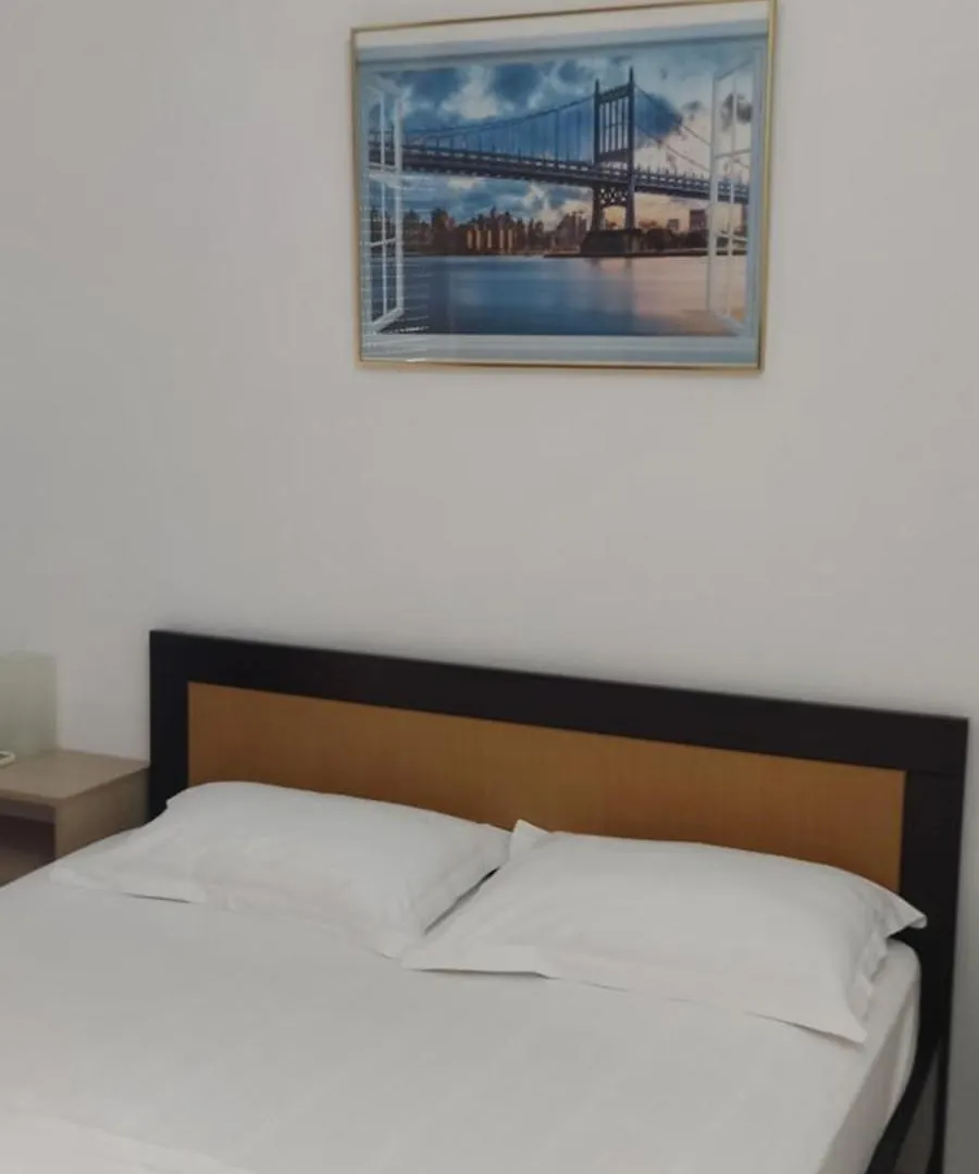 Ksamil Apartments