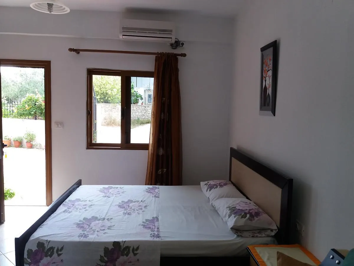Ksamil Apartments